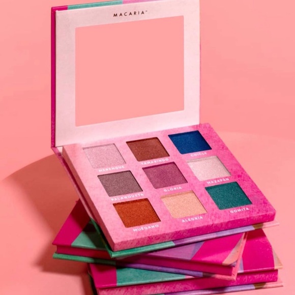 Makeup - Picture 4 of 5